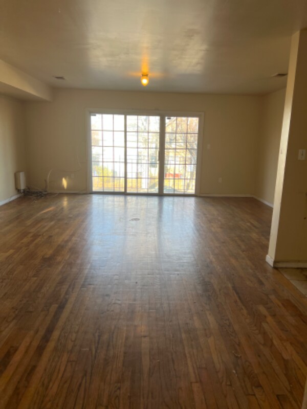 386 Lincoln Ave, Newark, NJ 07104 Townhome Rentals in Newark NJ