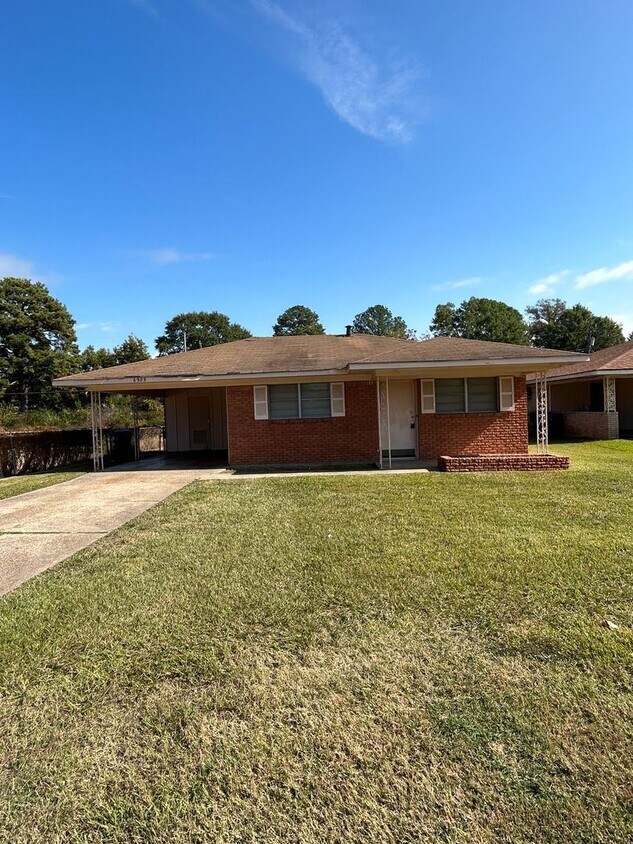 3 br, 1 bath House 6905 West Canal Blvd House Rental in
