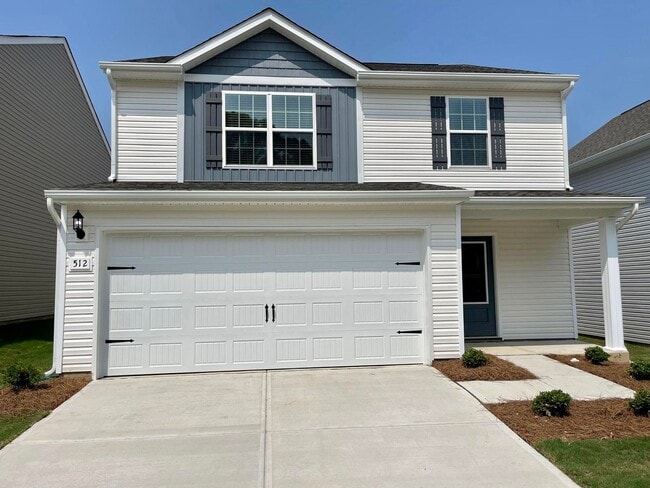 Beautiful 4BR/2.5BA Home in Charlotte! - Beautiful 4BR/2.5BA Home in Charlotte!