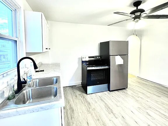 Foto del edificio - 212 S Chestnut St