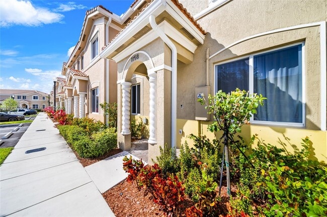 Foto del edificio - 1158 SE 23rd Ave