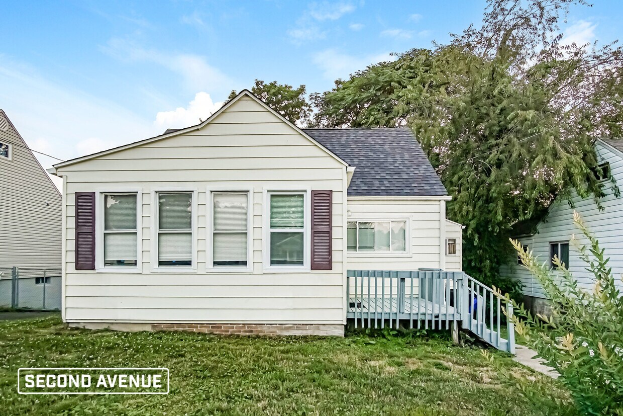 Primary Photo - 1228 Eckert Rd