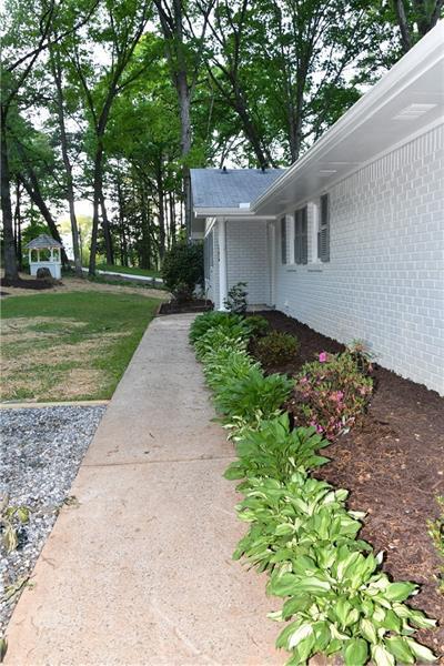 Building Photo - 12620 Charlotte Dr