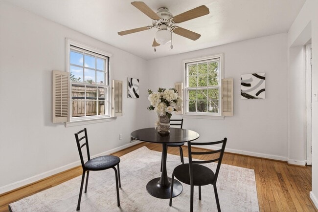 Building Photo - 624 22nd St S