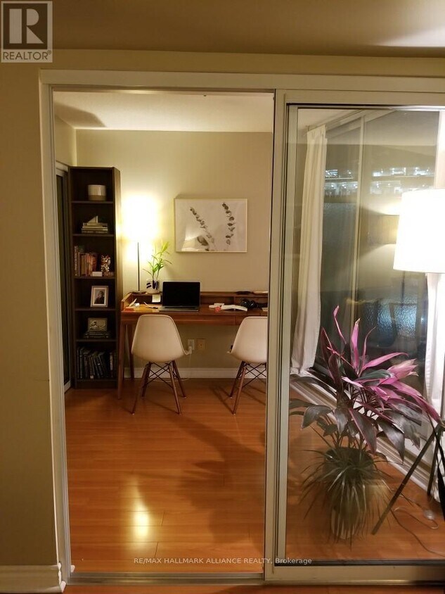 Photo principale - 650-650 Queens Quay W