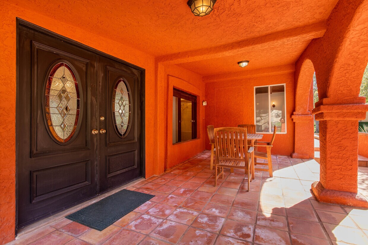 Foto principal - 7846 Lilac Ln