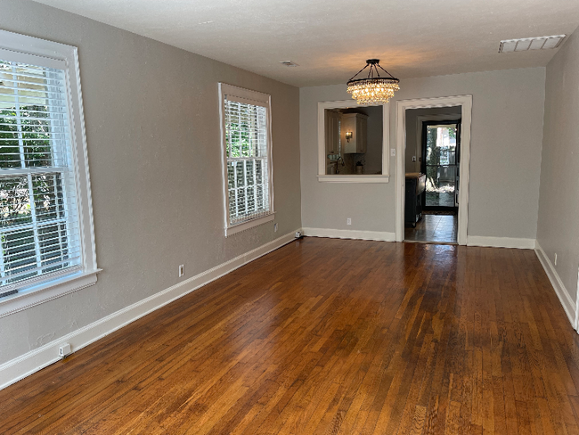 Foto del edificio - 4105 Rockdale Ave