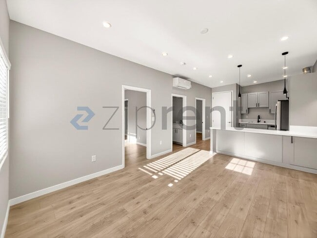 Building Photo - 3233 Easy Ave