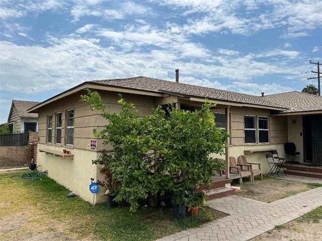 Primary Photo - 2116 W Compton Blvd
