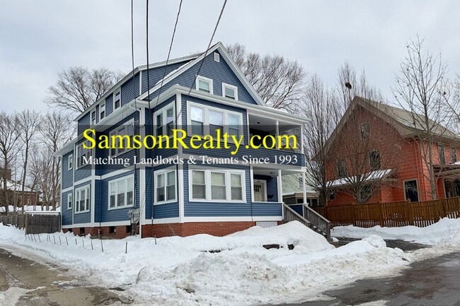 Building Photo - 104 Carrington Ave