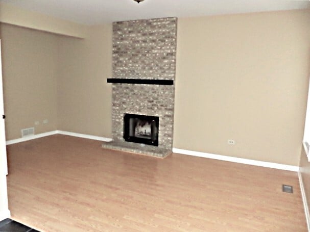 Foto del edificio - 8601 Sycamore Ct