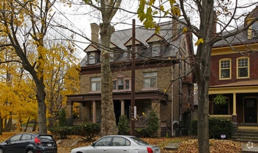 Building Photo - The Lorrie