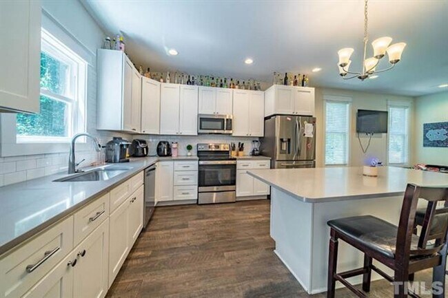 Building Photo - 325 Smith Level Road, Chapel Hill, NC  27514