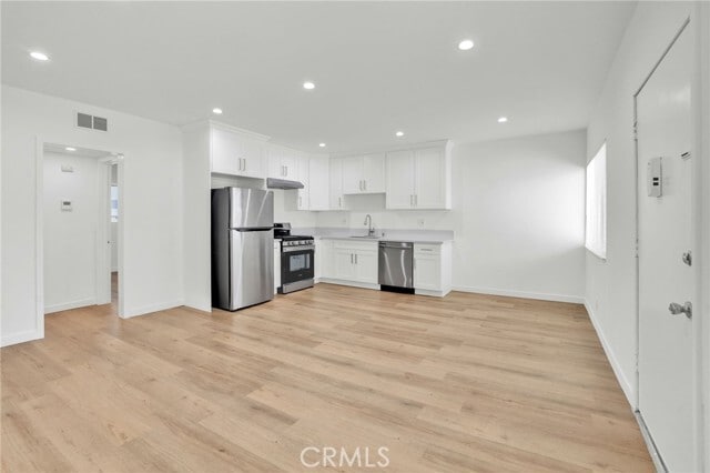 Building Photo - 13018 Valleyheart Dr