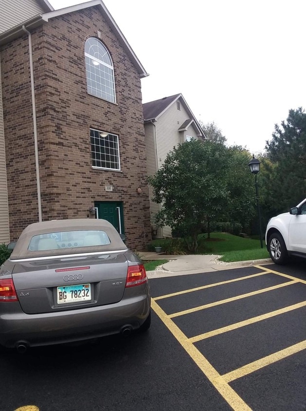 330 Cunat Blvd Unit 3F, Richmond, IL 60071 Condo for Rent in Richmond