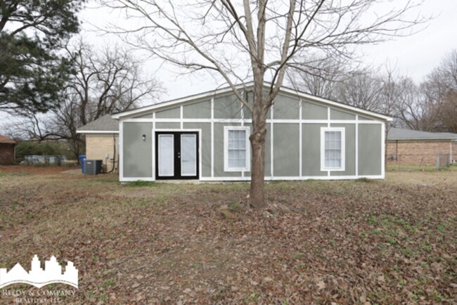Building Photo - 2755 Norwood Cove
