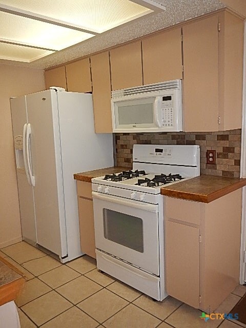 Foto del edificio - 2608 Tracey Cir