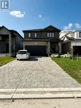 Building Photo - 1458 Wright Cres