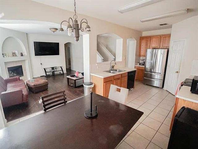 Foto del edificio - 515 Binkley Ct