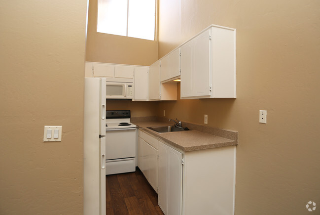 Kitchen - Porta Rossa Apartments