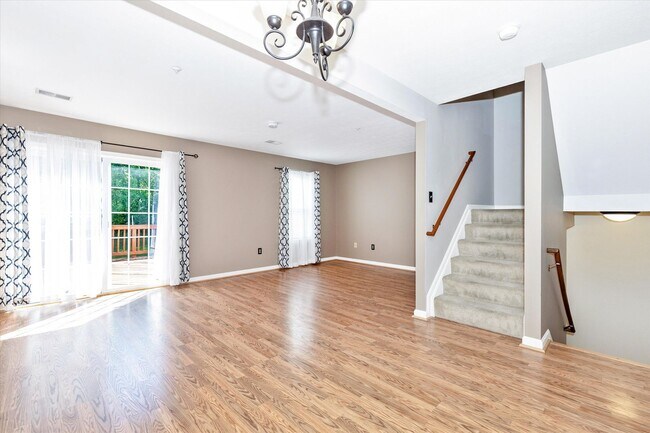 Foto del edificio - New Market West Rental
