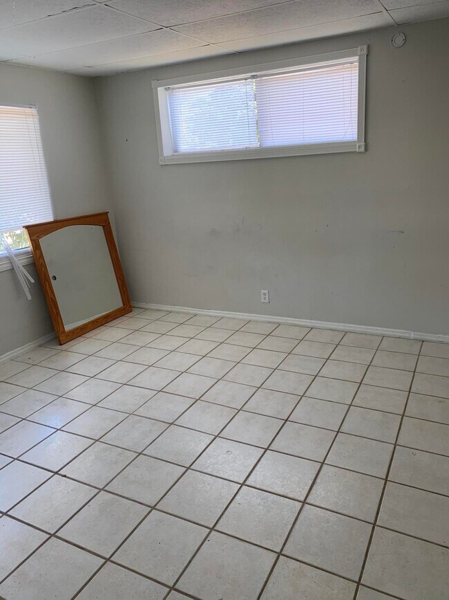 Building Photo - 4355 Coquina Ave