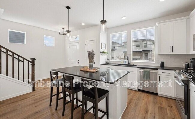 Building Photo - 6350 Levity Heights
