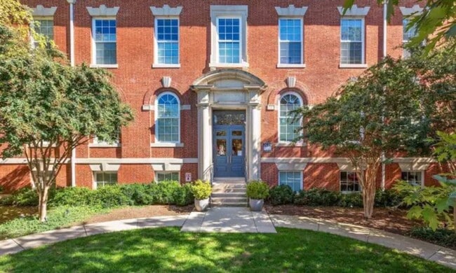 Photo - Open And Updated One Bedroom Apartment At The Parker Flats!