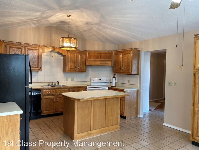Foto del edificio - 3 br, 2 bath House - 1815 Birch Place