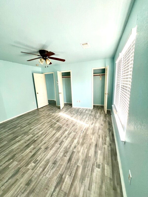 Foto del edificio - 7073 Wax Berry Dr