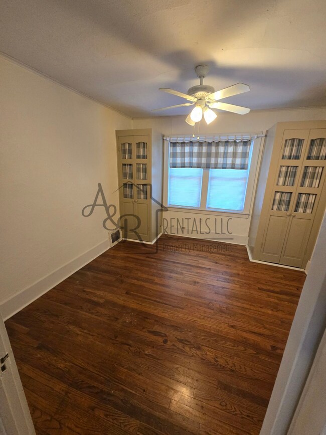 Foto del edificio - 1801 S Olive St