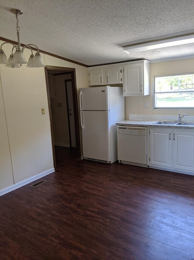 Building Photo - 58 Paul Revere Ln