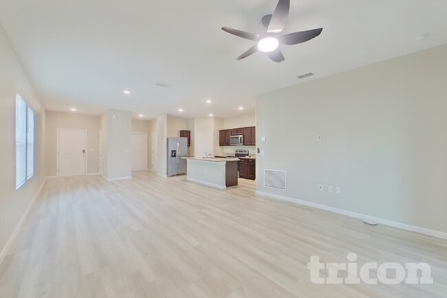 Building Photo - 6376 Green Bud Dr