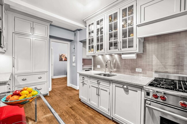 Building Photo - 400 West End Ave