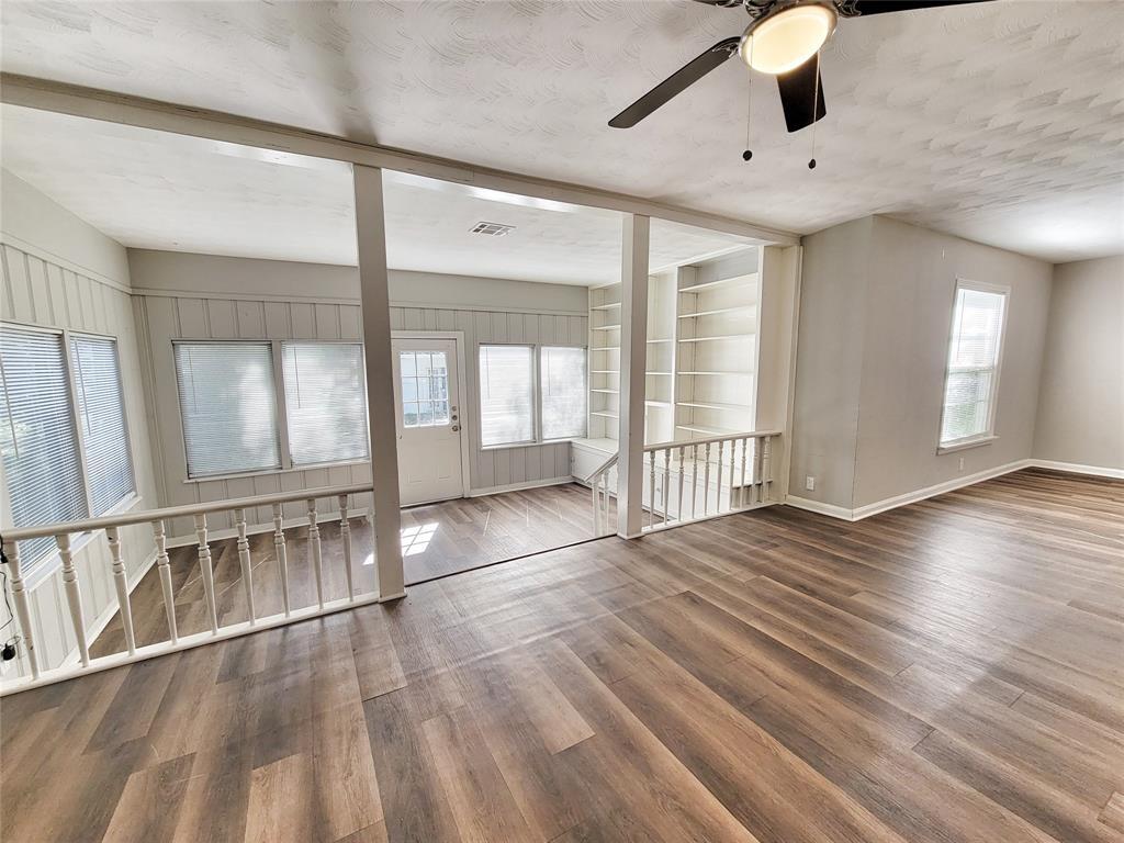 Primary Photo - 2419 Oaklawn Dr