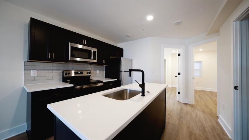 Foto principal - 6832 Ridge Ave