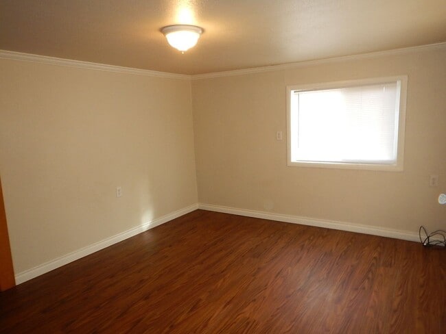 Foto del edificio - 2 Bedroom Home with Large Yard - Available...