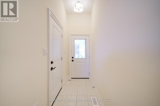 Building Photo - 4285 Major Mackenzie Dr E