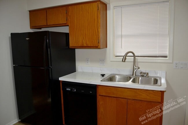Building Photo - Carmona Area | Home | 71ColLWy