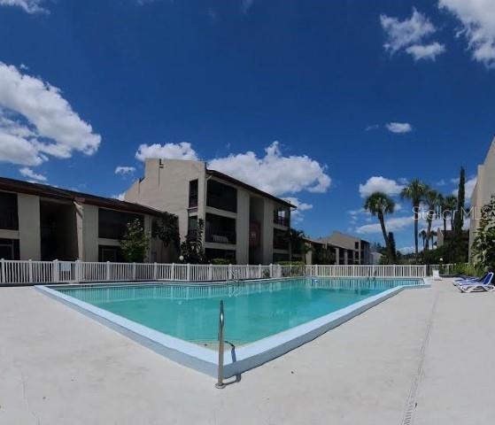 Foto del edificio - 8602 Huron Ct