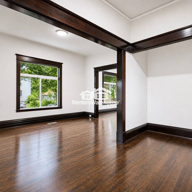 Foto del edificio - 3348 3rd Ave S