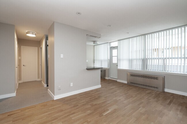 Photo du bâtiment - 95 Jameson Ave