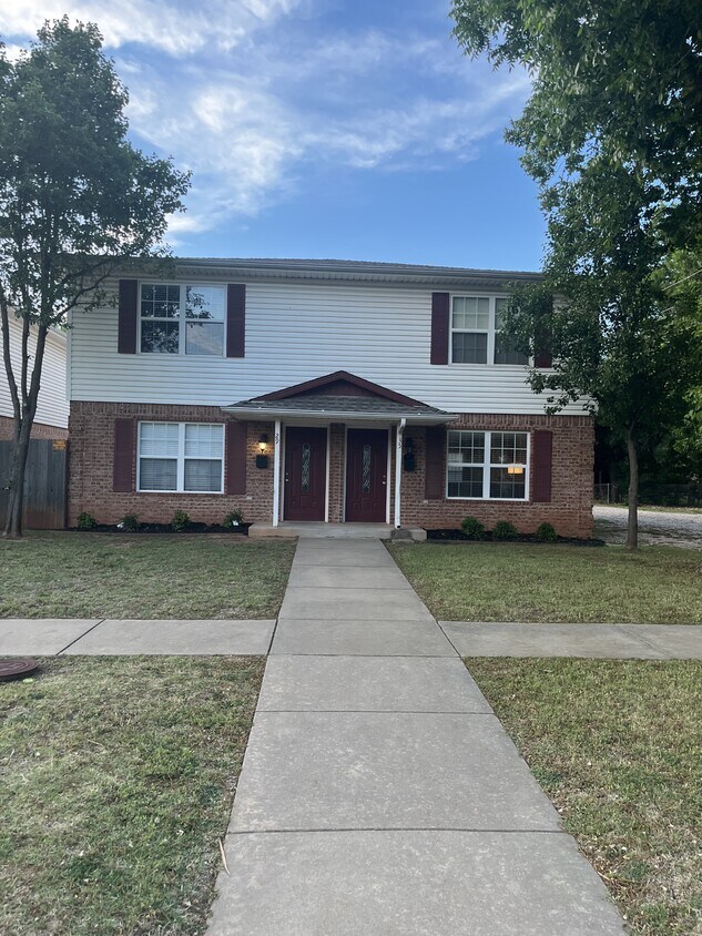 Photo - 29 E Lincoln Ave (Edmond, OK)