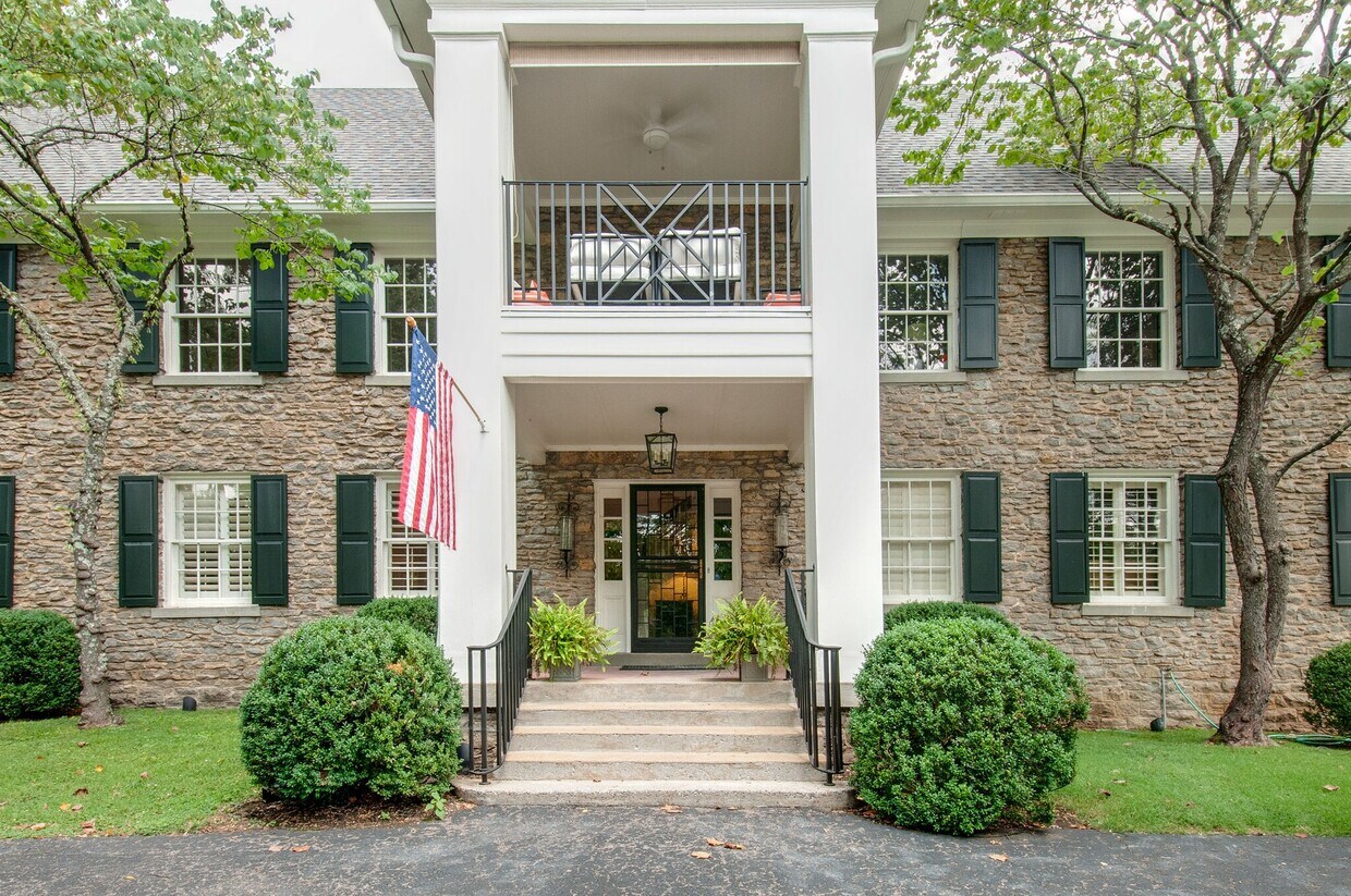 Foto principal - 4402 Harding Pl