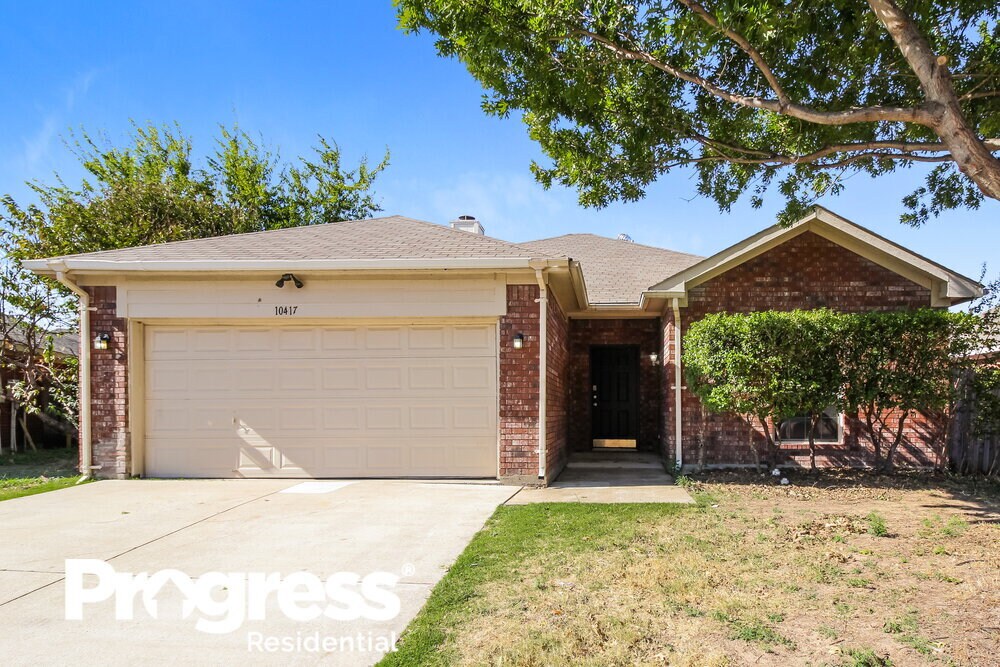 10417 Fossil Hill Dr, Blue Mound, TX 76131 House Rental in Blue Mound