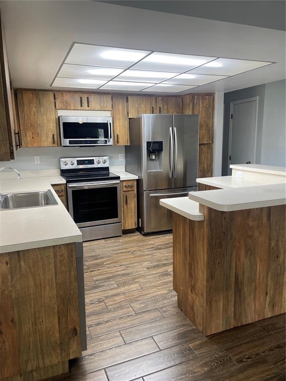 Foto del edificio - 3104 Elderwood Pl