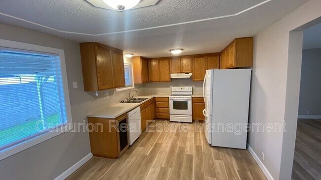 Foto del edificio - 2375 Rural Ave SE