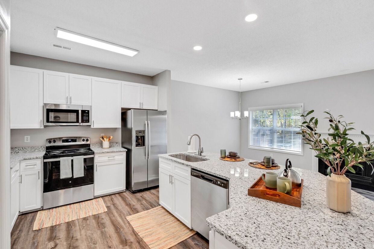 Crystal Lake Townhomes Apartments in Greensboro, NC