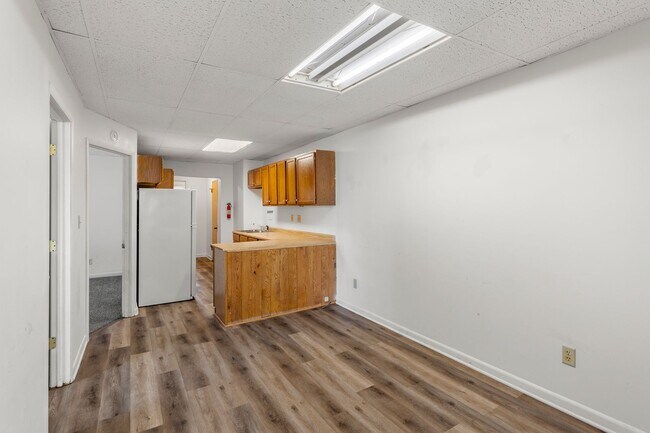 Foto del edificio - 2219 Adams St