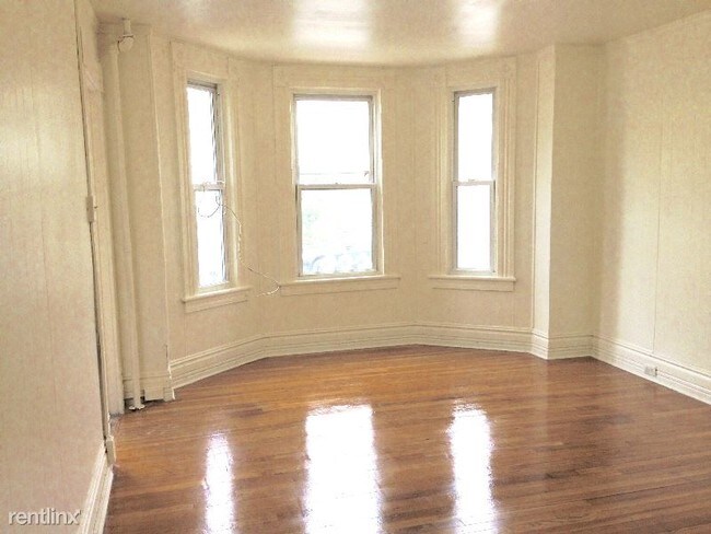 Building Photo - 114 McKinley Ave